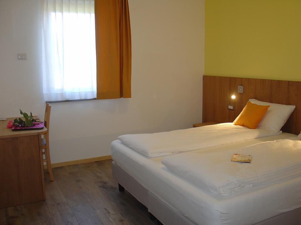 Agriturismo Girasole Fai della Paganella Eksteriør bilde